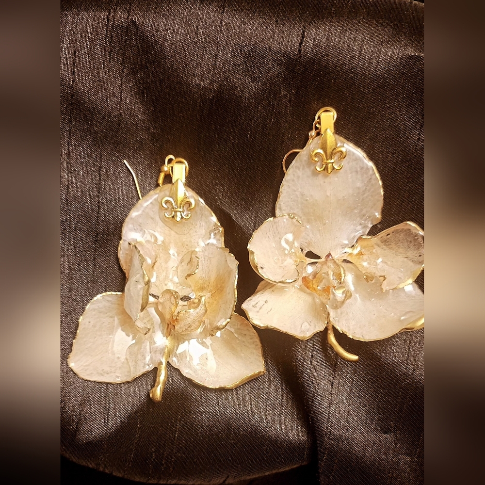 Natural orkide earrings